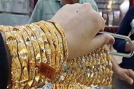 هبوط أسعار الذهب في عمان اليوم  2025.. تراجع مفاجئ لعيار 21 يشعل حركة الشراء