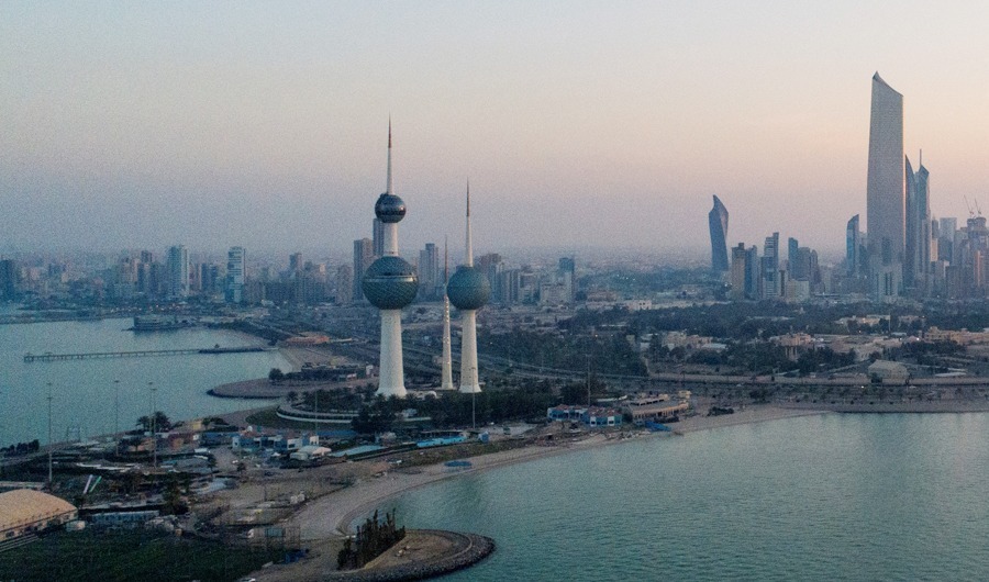 الداخلية الكويتية تباغت المقيمين بقرار جديد في تجديد الإقامة لاول مرة.. يدخل حيز التنفيذ بهذا التاريخ