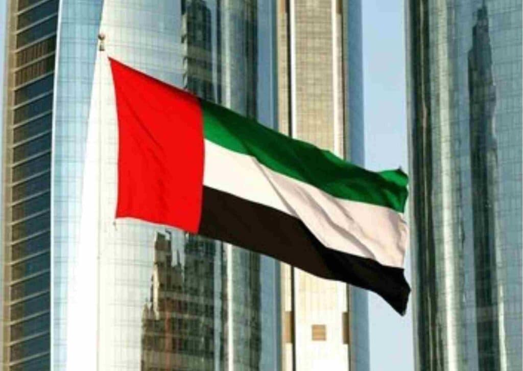 الإمارات تُعلن عن استقبال موظفين جدد لتدريب احترافي ممول بالكامل في شركة دولية .. قدم الآن