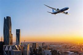 فرصة لا تعوض للمقيمين في السعودية.. طيران الإمارات تبحث عن 17 ألف موظف من جميع الجنسيات (قدم الآن)